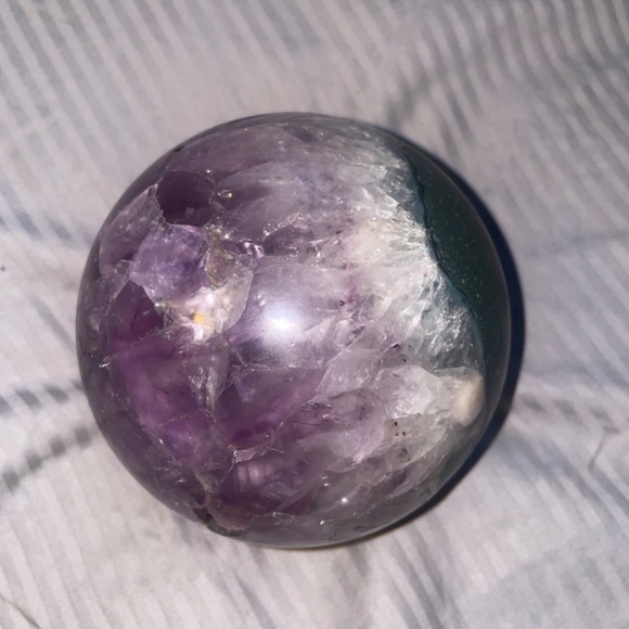 amethyst orb - Picture 2 of 5